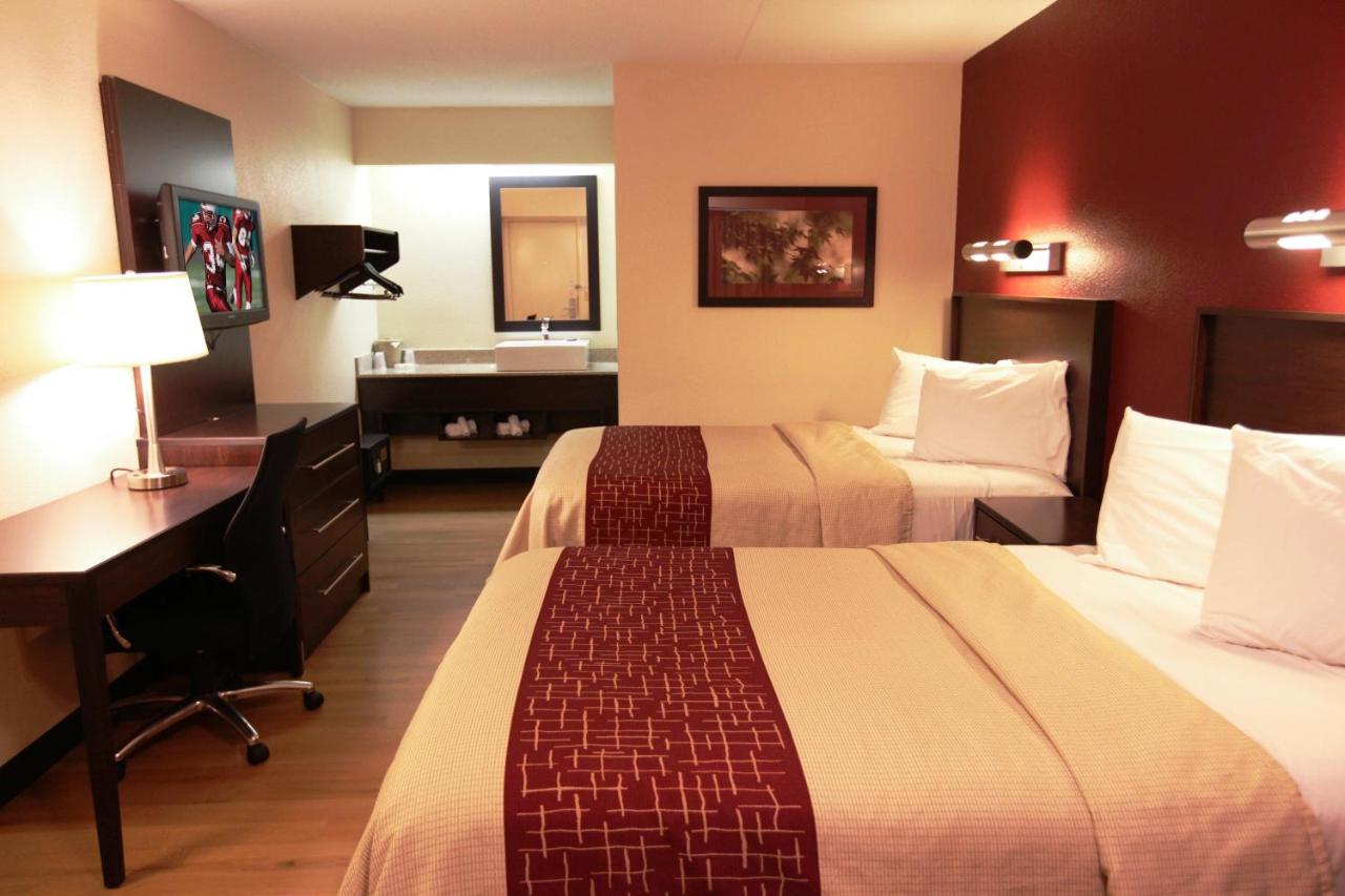 | Red Roof Inn PLUS+ Philadelphia Airport