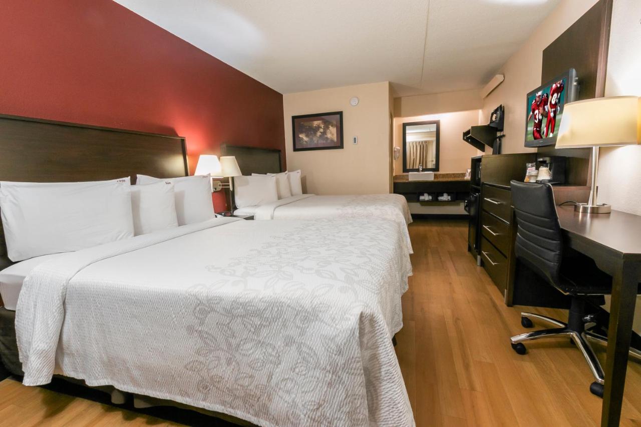 Deluxe Room with Two Double Beds Smoke Free at Red Roof Inn PLUS+ Columbus - Dublin