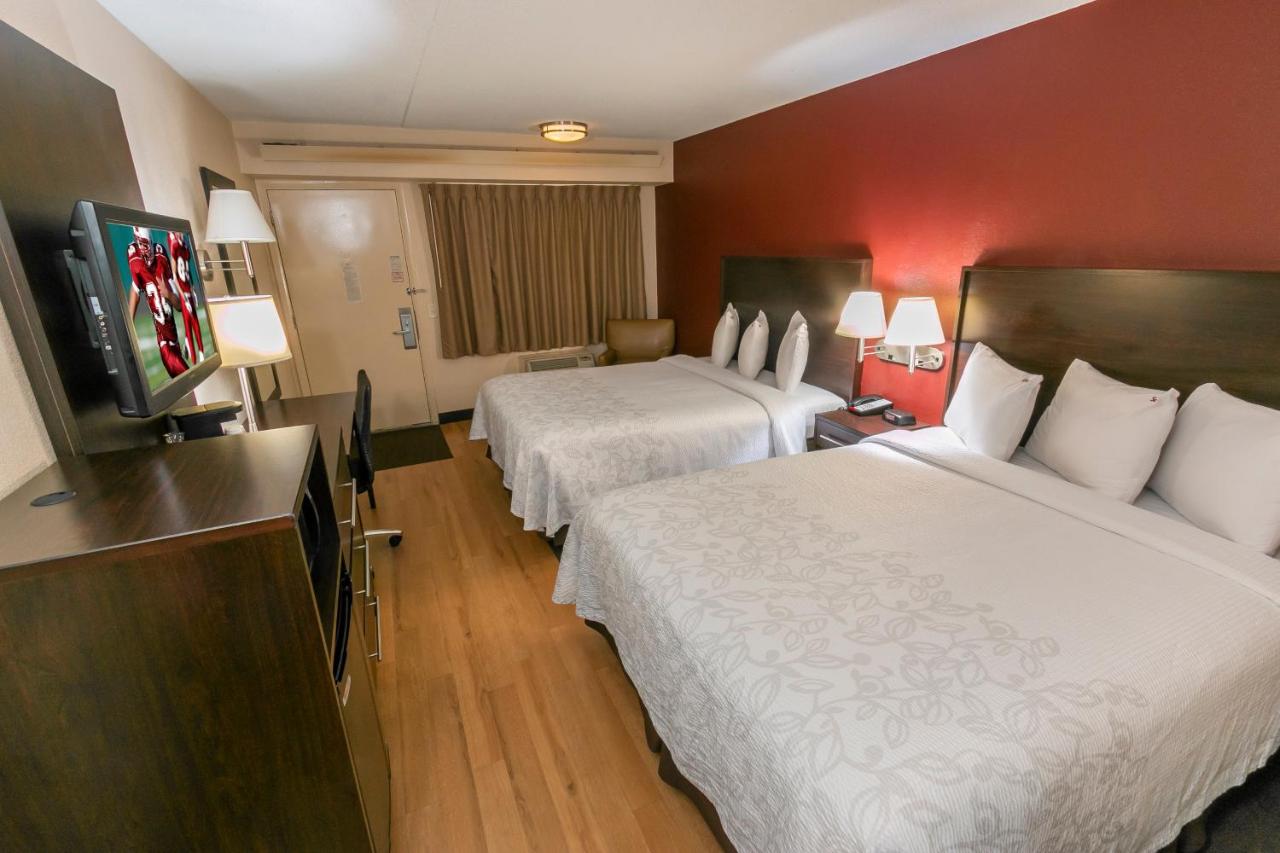 Deluxe Room with Two Double Beds Smoke Free at Red Roof Inn PLUS+ Columbus - Dublin