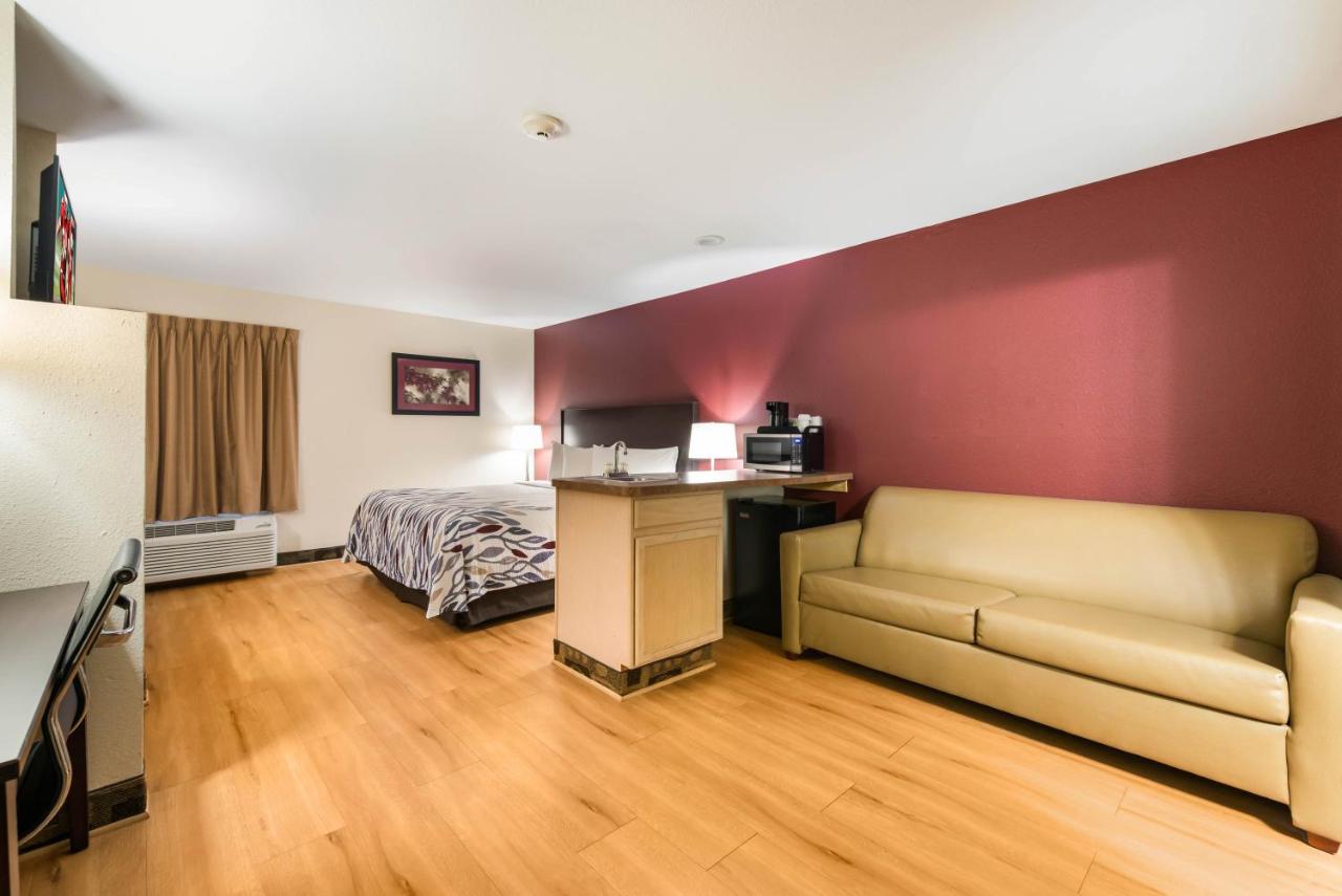 Superior King Room - Non-Smoking at Econo Lodge Inn & Suites