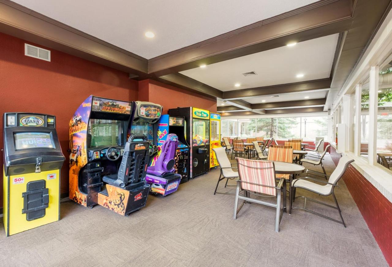 | Red Roof Inn PLUS+ South Deerfield - Amherst