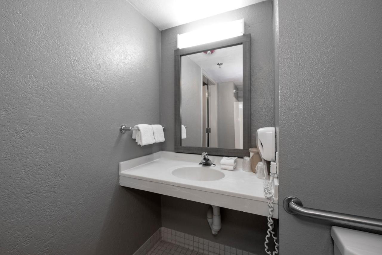 Premium King Room Poolside Disability Access Smoke Free (Upgraded Bedding and Snack Box) at Red Roof Inn PLUS+ Boston - Mansfield/ Foxboro
