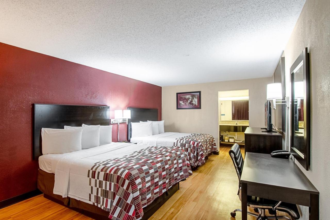 Deluxe Room with Two Queen Beds Non-Smoking at Red Roof Inn Battle Creek