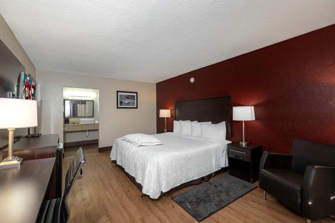 Premium King Room Smoke-Free at Red Roof Inn PLUS+ St Augustine