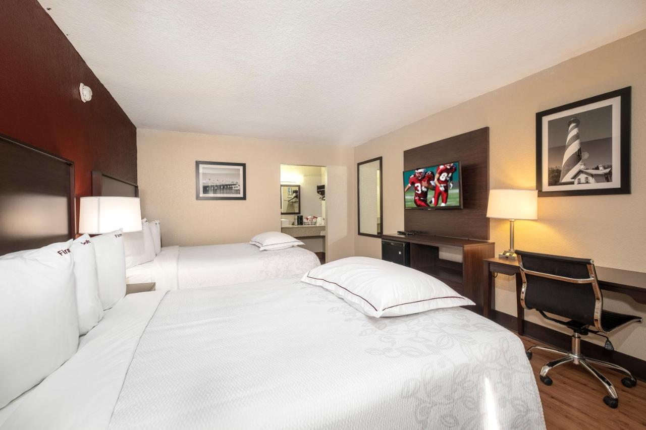 Premium Queen Room with Two Queen Beds Smoke-Free at Red Roof Inn PLUS+ St Augustine