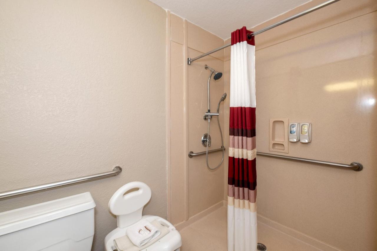 Standard King Room - Disability Access/Roll-in Shower Smoke-Free at Red Roof Inn PLUS+ St Augustine