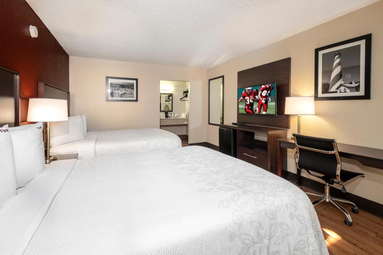 2 Queen Beds Smoke-Free at Red Roof Inn PLUS+ St Augustine