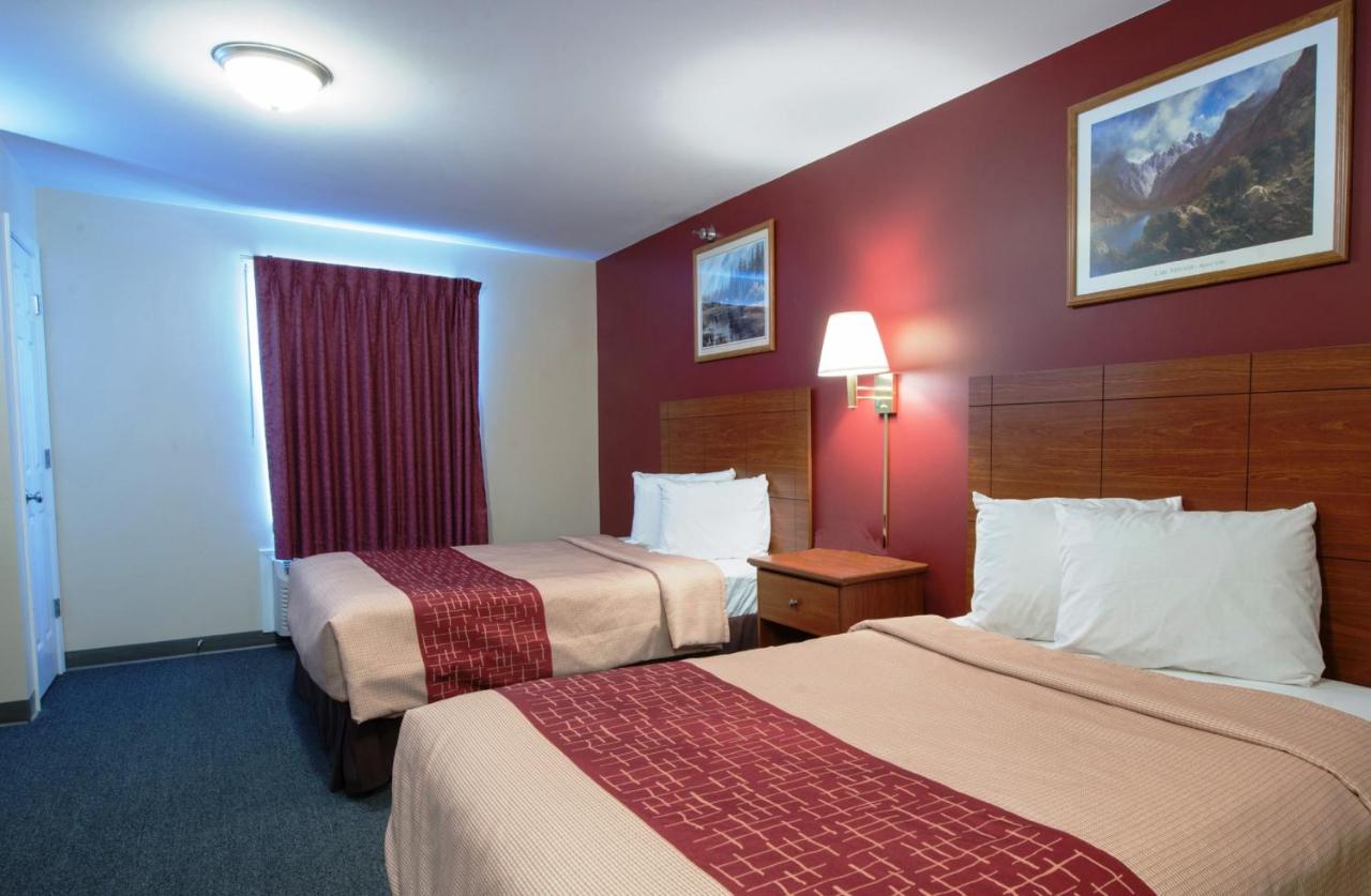 Suite with Two Double Beds with Kitchen Non-Smoking at Red Roof Inn & Suites Dickinson