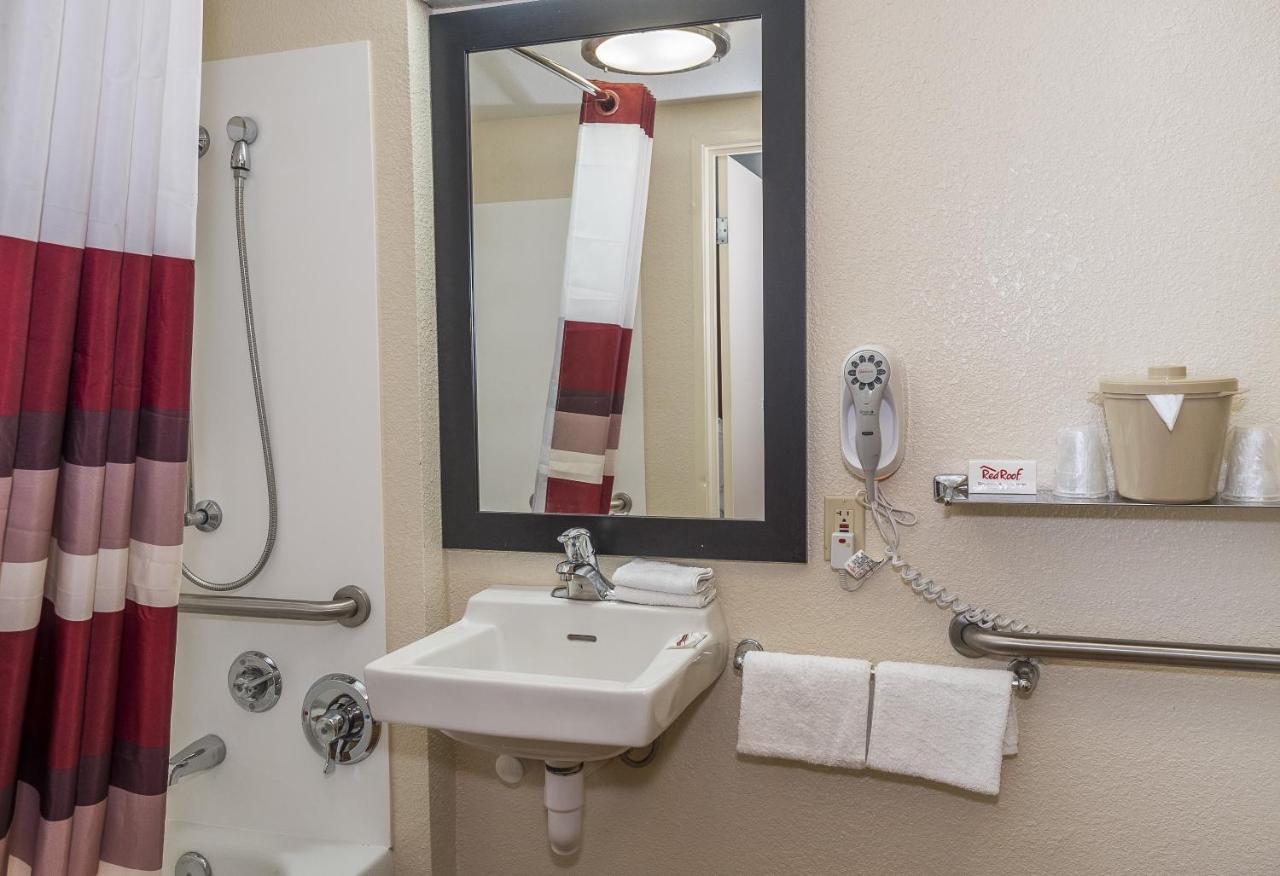 Superior King Room - Disability Access/Smoke Free at Red Roof Inn PLUS+ Boston - Framingham