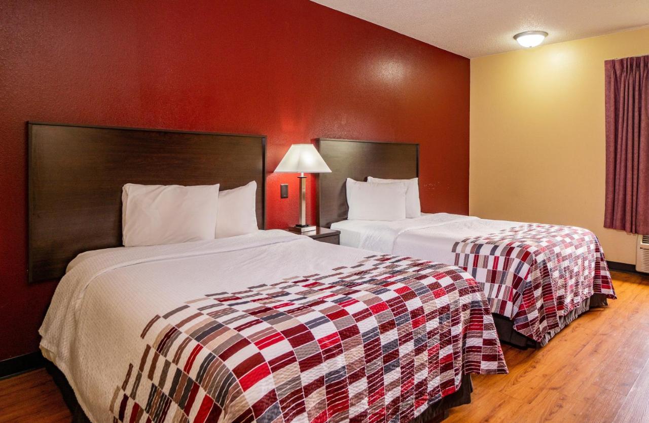 Deluxe Room with Two Double Beds Non-Smoking at Red Roof Inn & Suites Indianapolis Airport