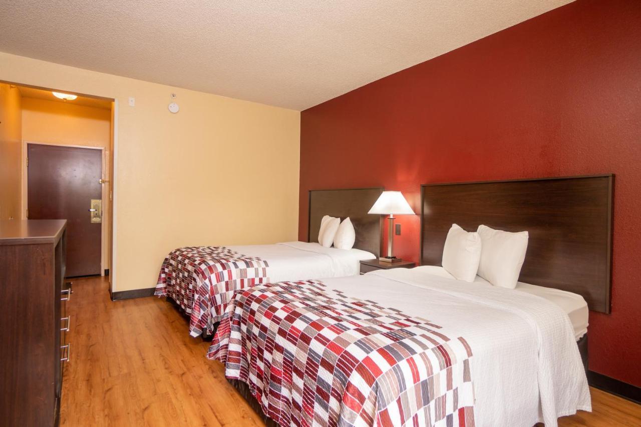 Deluxe Room with Two Double Beds Non-Smoking at Red Roof Inn & Suites Indianapolis Airport