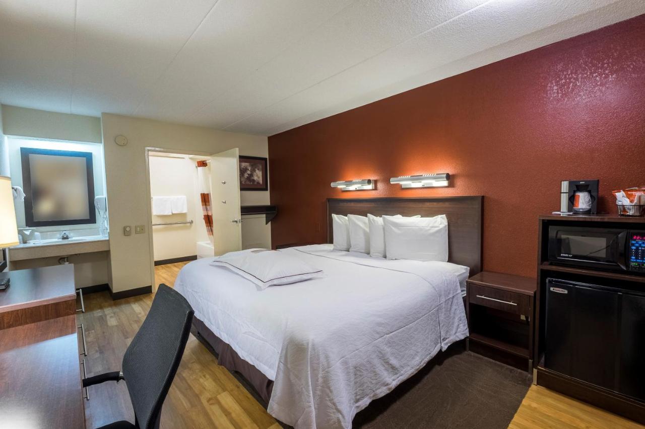 Premium King Room Disability Access Smoke Free (Upgraded Bedding & Snack) at Red Roof Inn PLUS+ Statesville