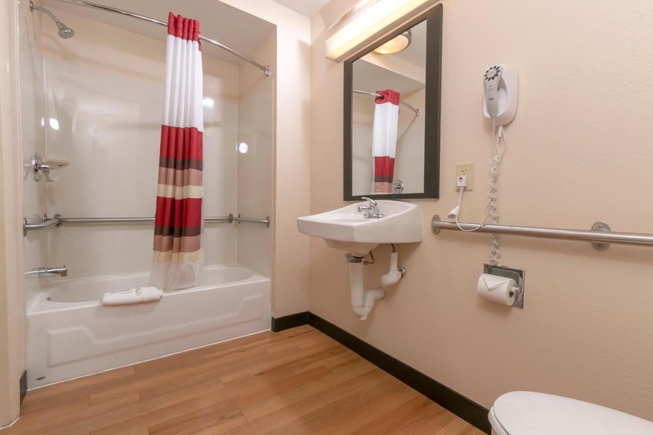 | Red Roof Inn PLUS+ Baltimore North - Timonium