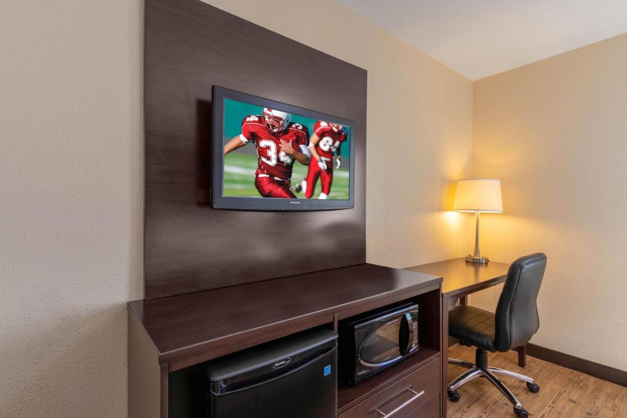 Deluxe King Room Smoke Free at Red Roof Inn PLUS+ El Paso East