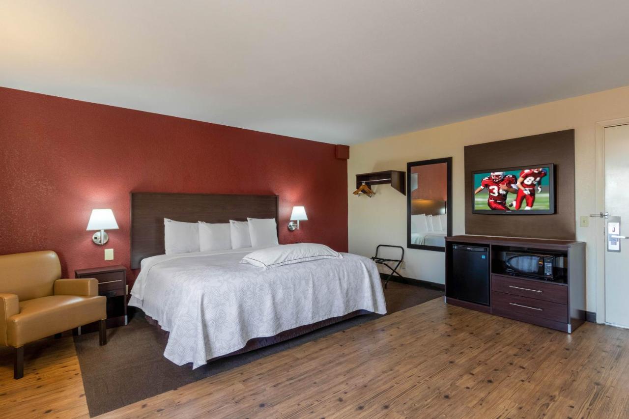 Premium King Room Disability Access Smoke Free (Upgraded Bedding & Snack) at Red Roof Inn PLUS+ El Paso East