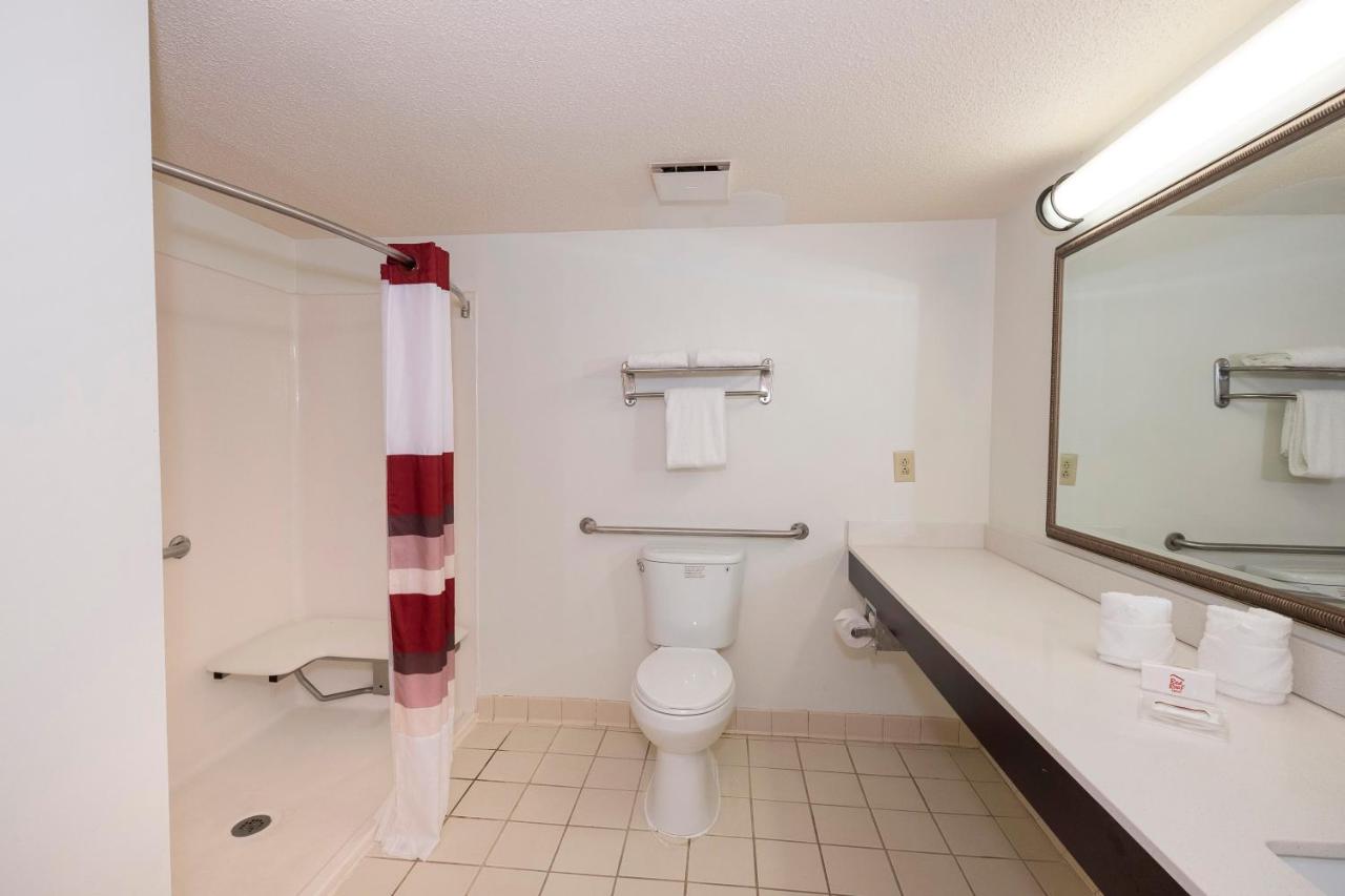 Superior King Room Disability Access Roll-In Shower Non-Smoking at Red Roof Inn & Suites Stafford, VA - Quantico