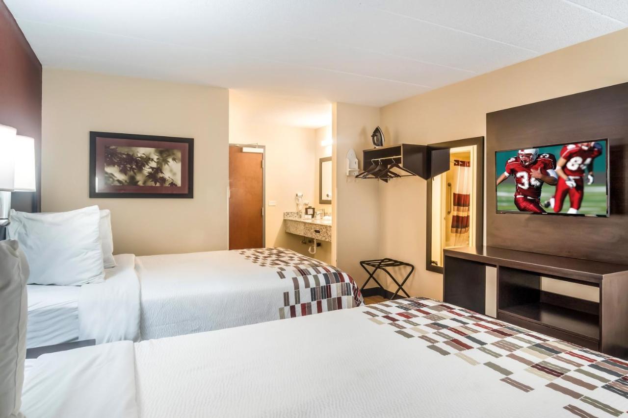 Deluxe Room with Two Double Beds Non-Smoking at Red Roof Inn Chicago - Alsip