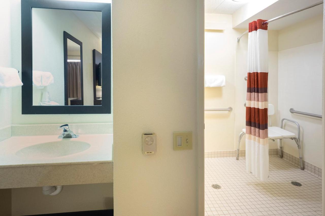  | Red Roof Inn PLUS+ Wilmington - Newark