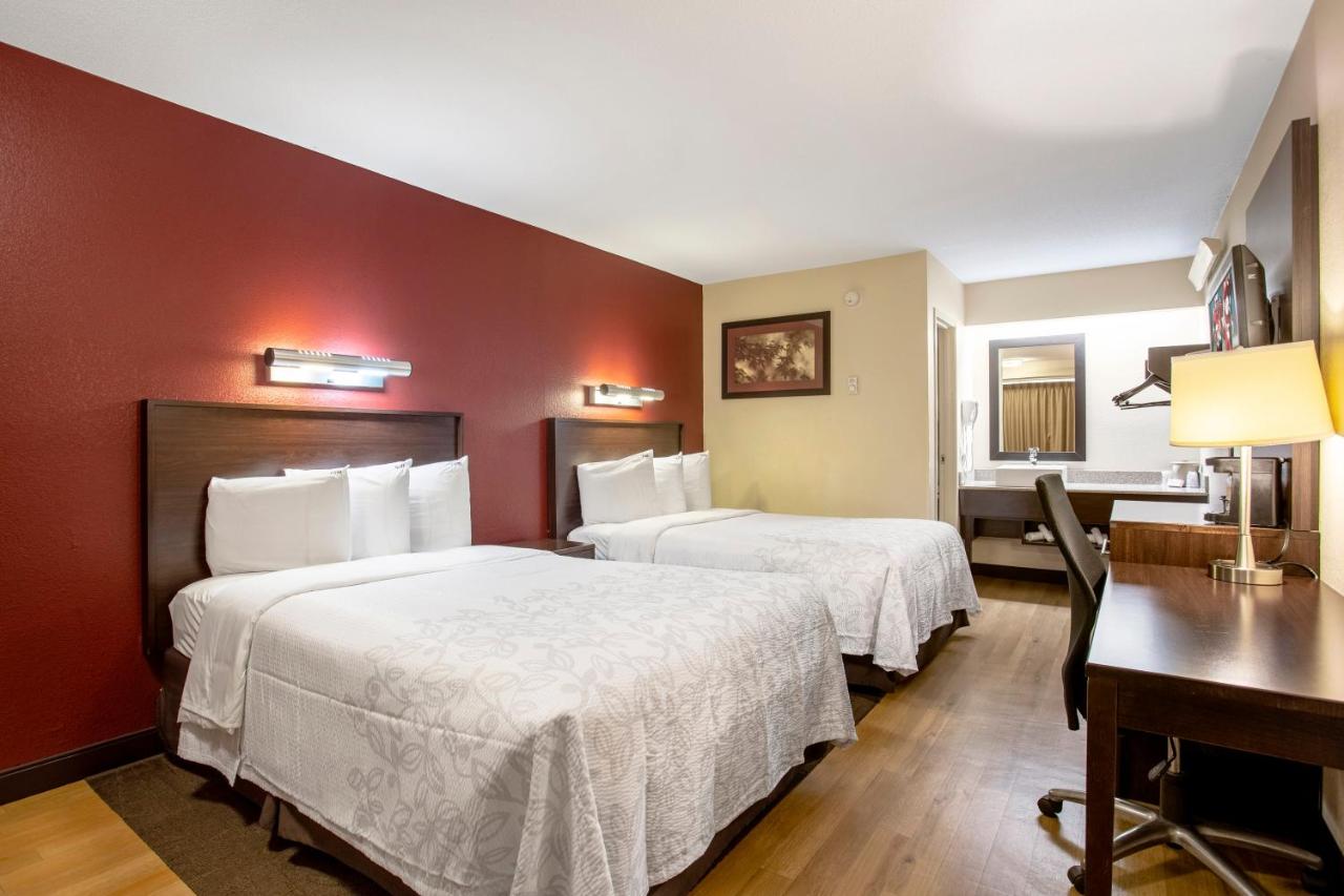 | Red Roof Inn PLUS+ Wilmington - Newark