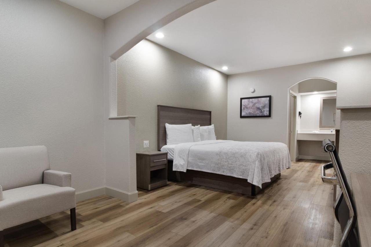 Premium King Room Smoke Free at Red Roof Inn PLUS+ Galveston - Beachfront
