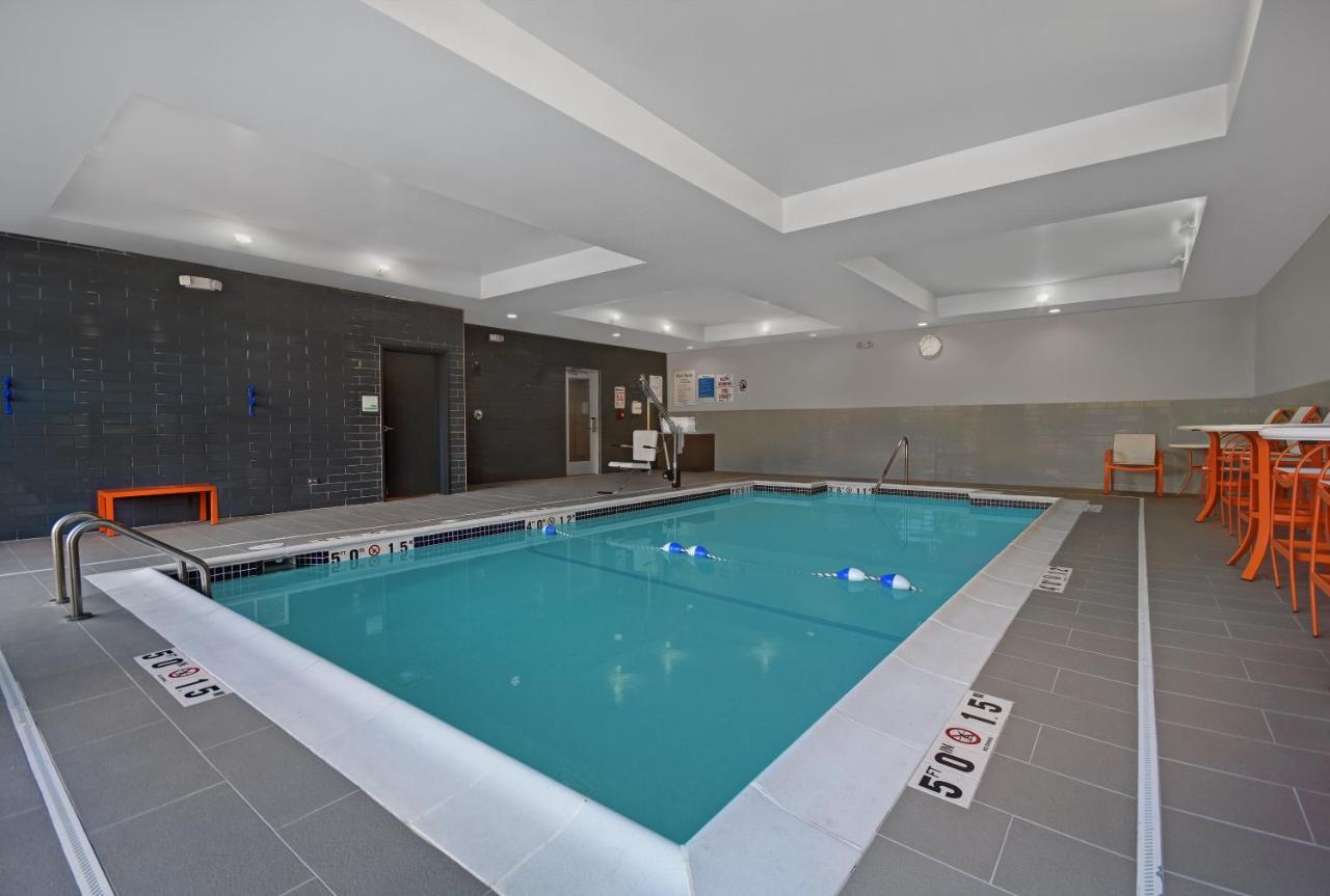  | Holiday Inn Grand Rapids North - Walker, an IHG Hotel