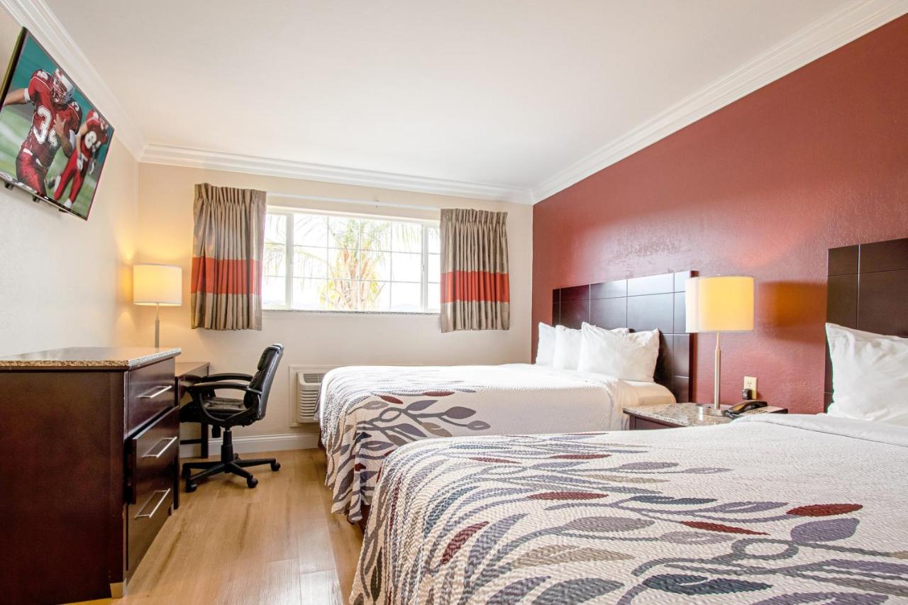 Suite 2 Queen Beds With Kitchen - Non Smoking at Red Roof Inn & Suites Monterey