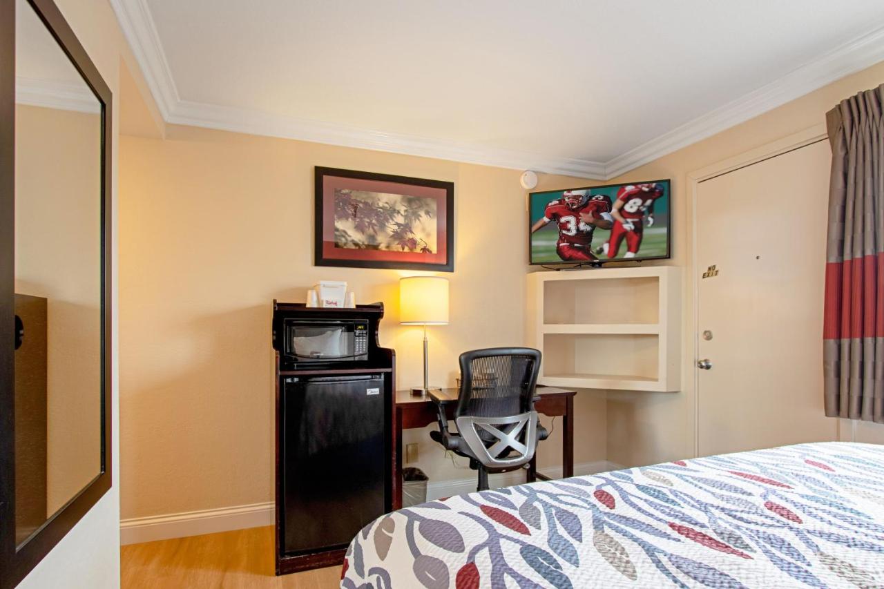 Deluxe King Room - Non-Smoking at Red Roof Inn & Suites Monterey