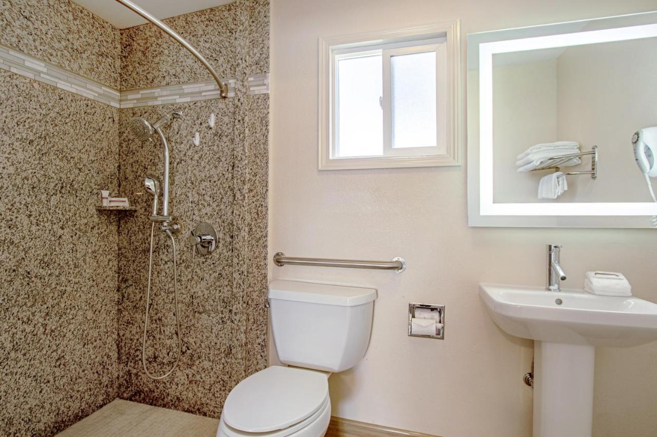King Suite with Kitchen - Non-Smoking at Red Roof Inn & Suites Monterey