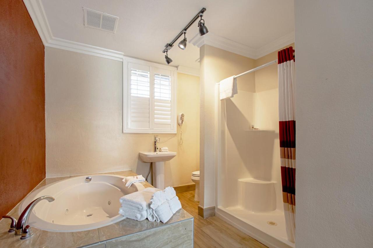 Suite 3 Queen Beds with Kitchen - Non-Smoking at Red Roof Inn & Suites Monterey