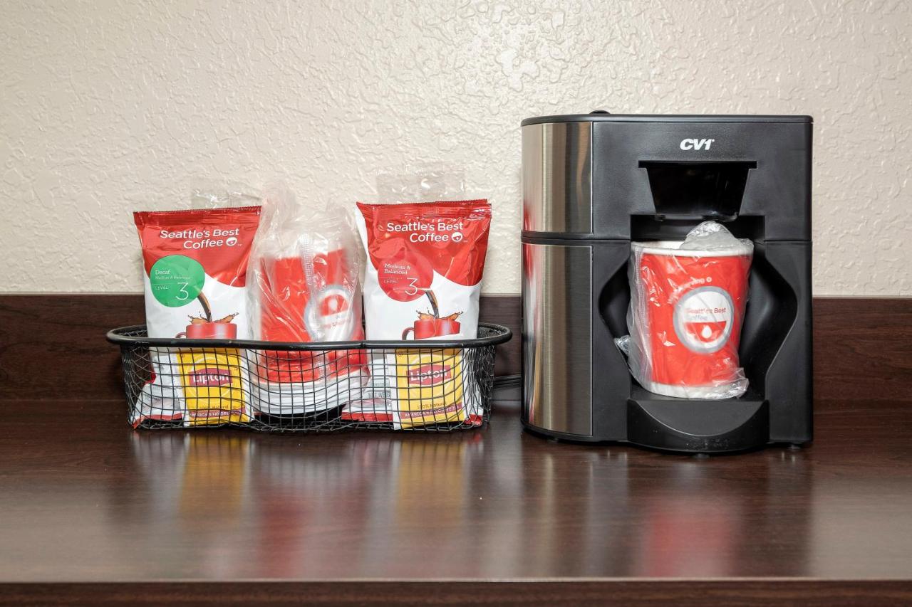 Premium Room with Two Double Beds Smoke Free (Upgraded Bedding and Snack Box) at Red Roof Inn PLUS+ Jacksonville - Southpoint