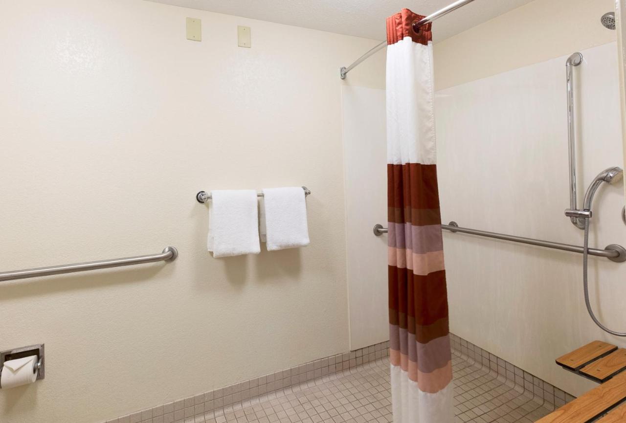 Standard Room with One Double Bed Disability Access Roll-In Shower Smoke Free at Red Roof Inn PLUS+ Pittsburgh South - Airport