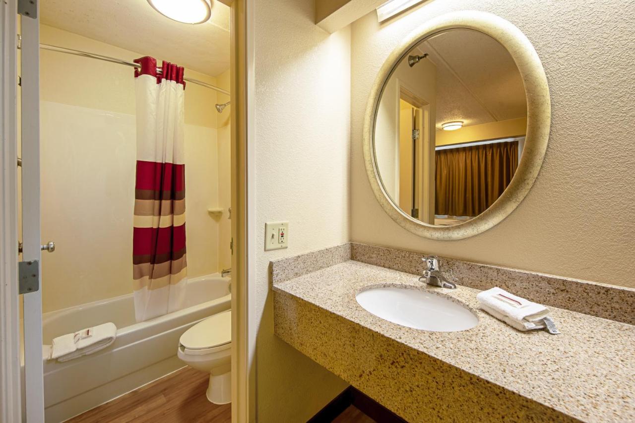 Deluxe Room with Two Double Beds Smoke Free at Red Roof Inn Charleston - Kanawha City, WV