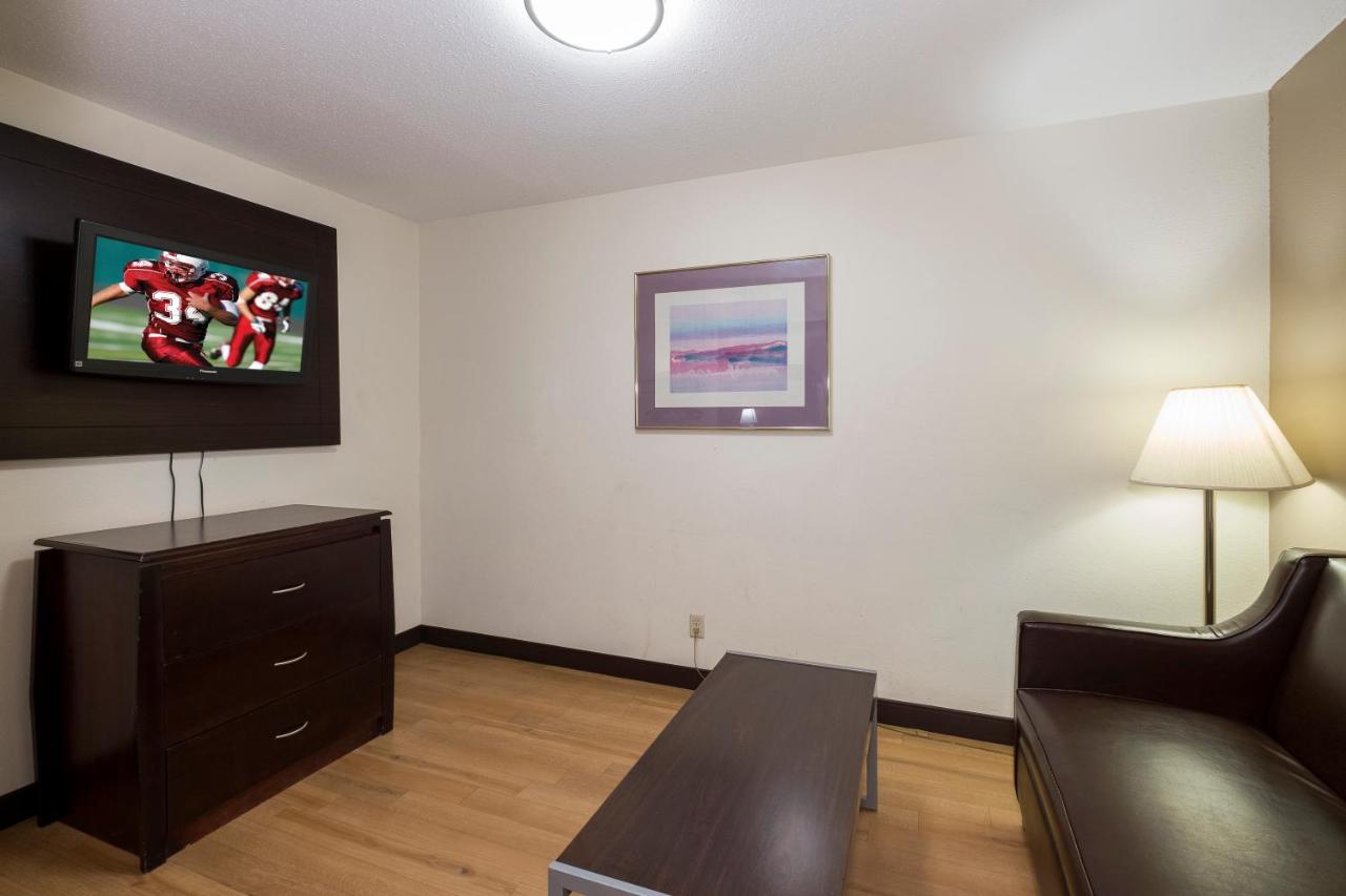 Suite King with Kitchen Non-Smoking at Red Roof Inn Morgan City