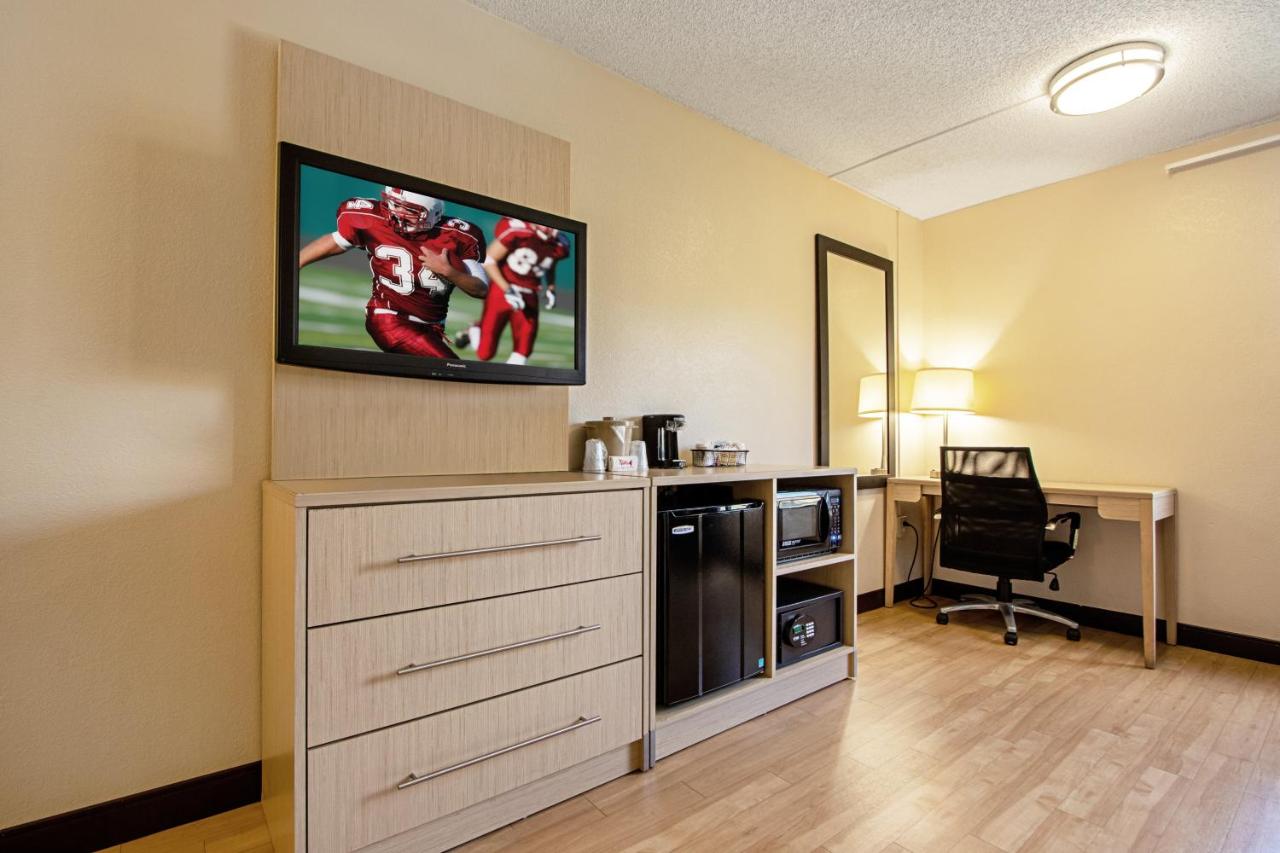 Superior King Room Disability Access Smoke Free at Red Roof Inn PLUS+ West Palm Beach