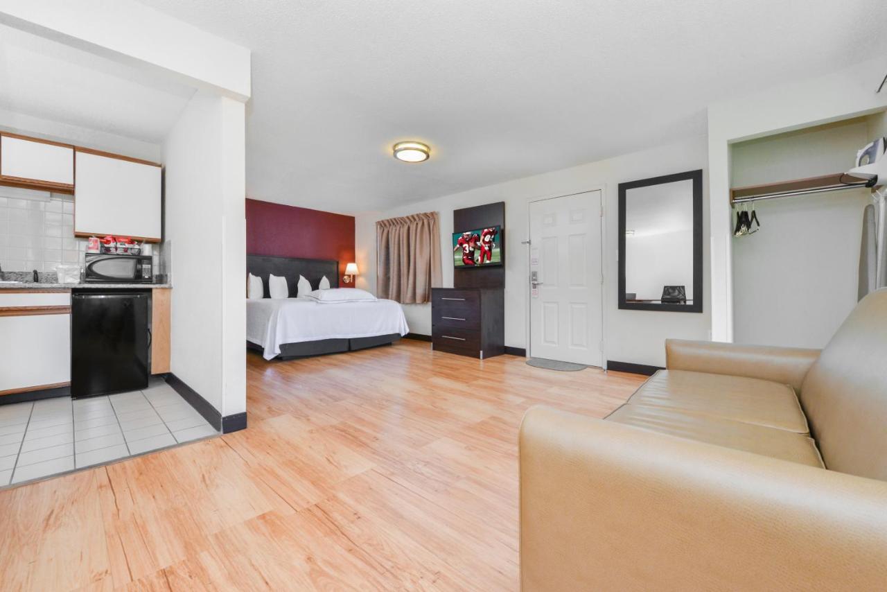 | Red Roof Inn PLUS+ & Suites Guilford