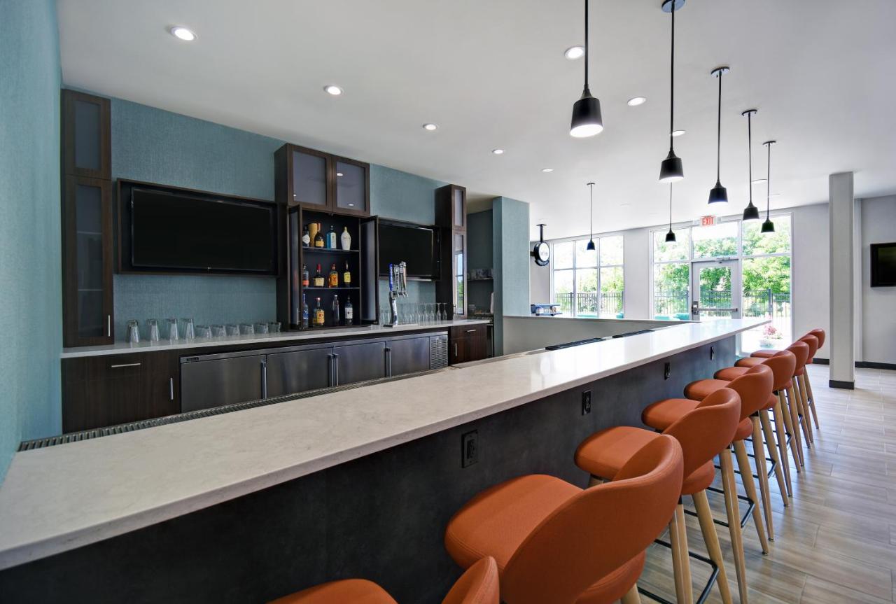  | Holiday Inn Grand Rapids North - Walker, an IHG Hotel