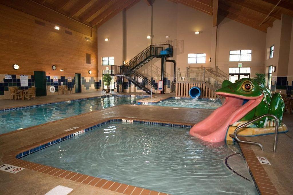 | Timberlake Lodge