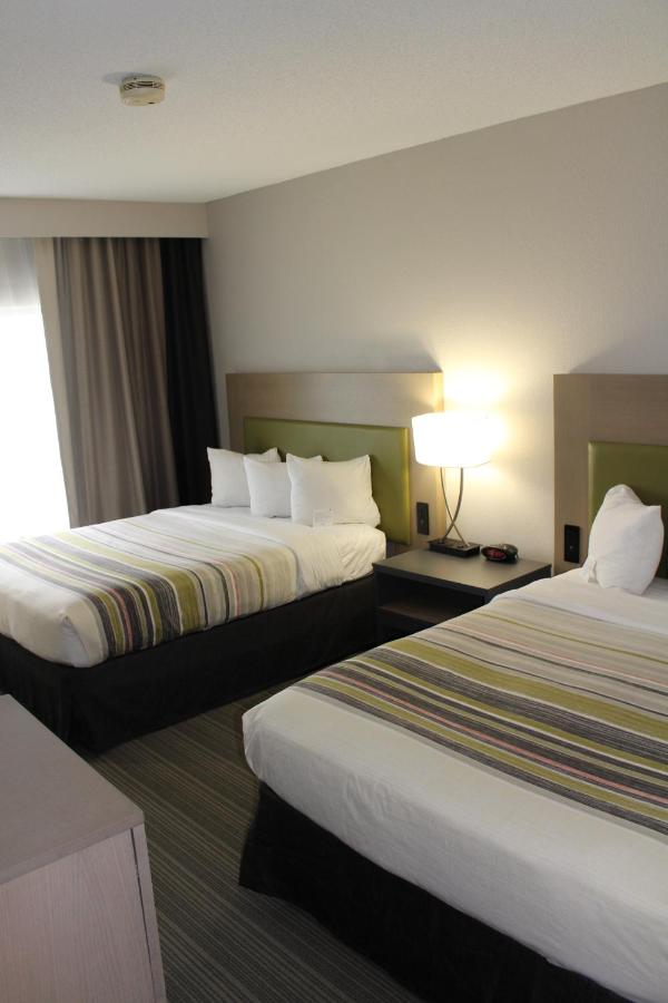 Queen Room with Two Queen Beds - Non-Smoking at Country Inn & Suites by Radisson Romeoville I-55