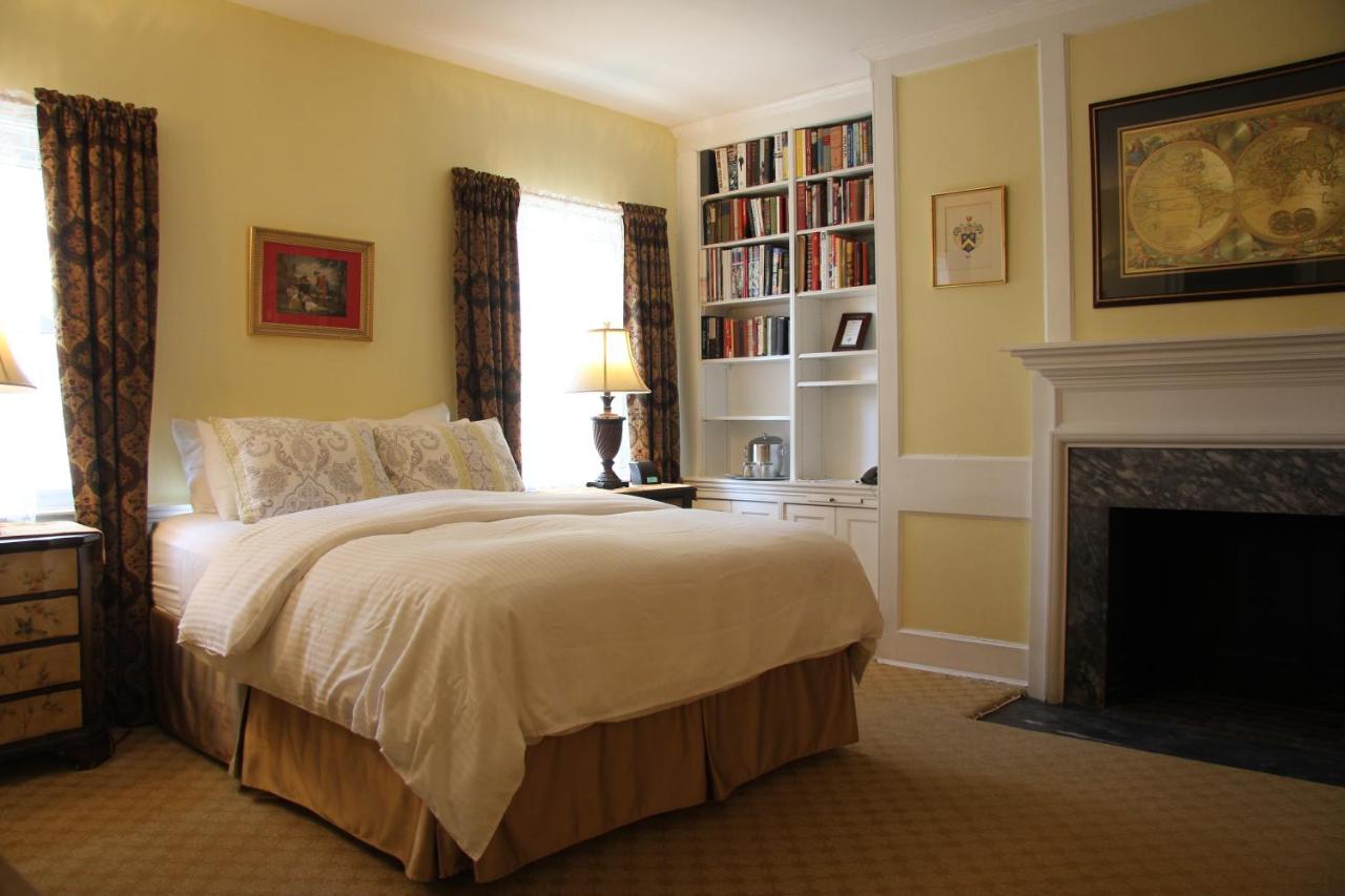 | Morris House Hotel