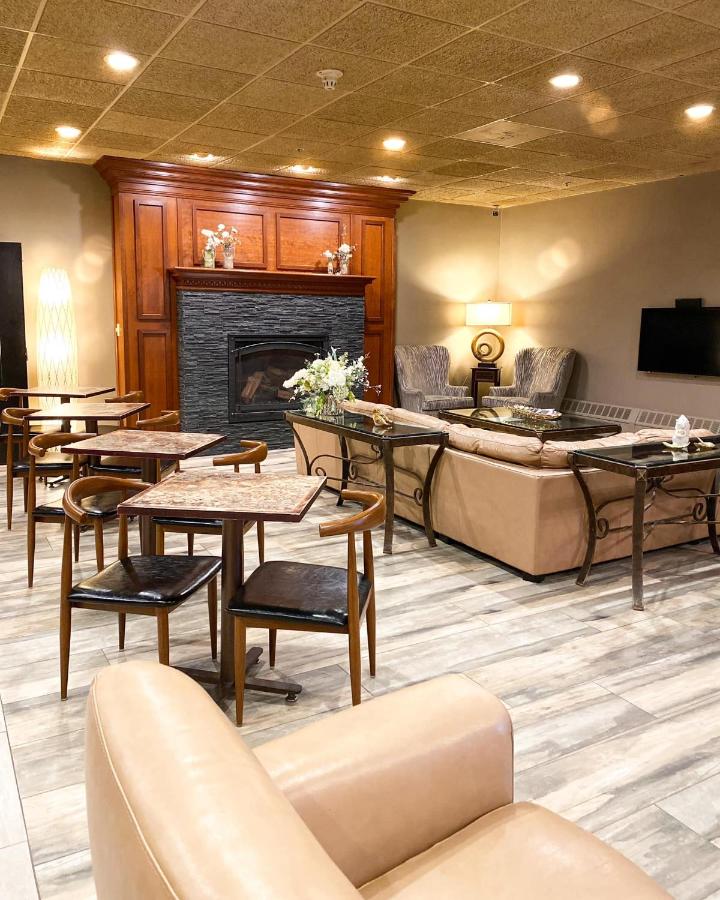 | Centerstone Plaza Hotel Soldiers Field - Mayo Clinic Area