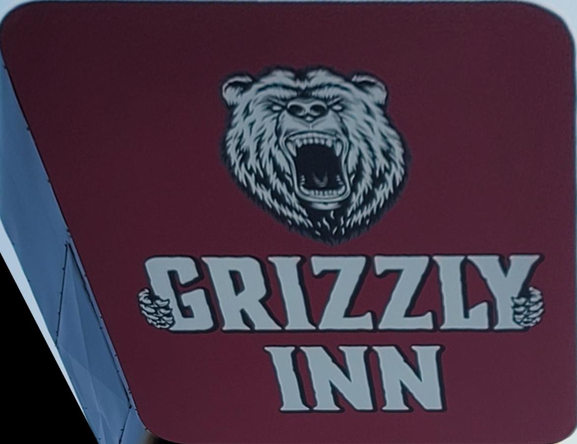  | Grizzly Inn