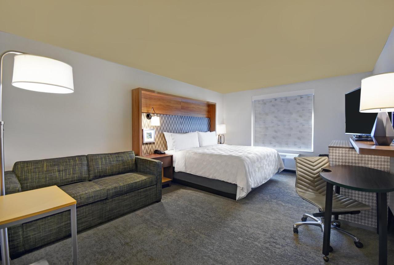  | Holiday Inn Grand Rapids North - Walker, an IHG Hotel
