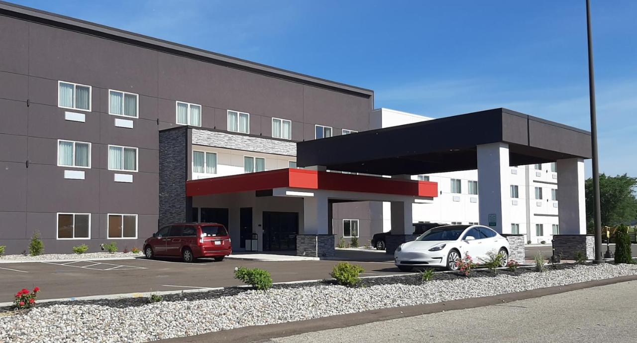  | Best Western Plus Wayland Hotel
