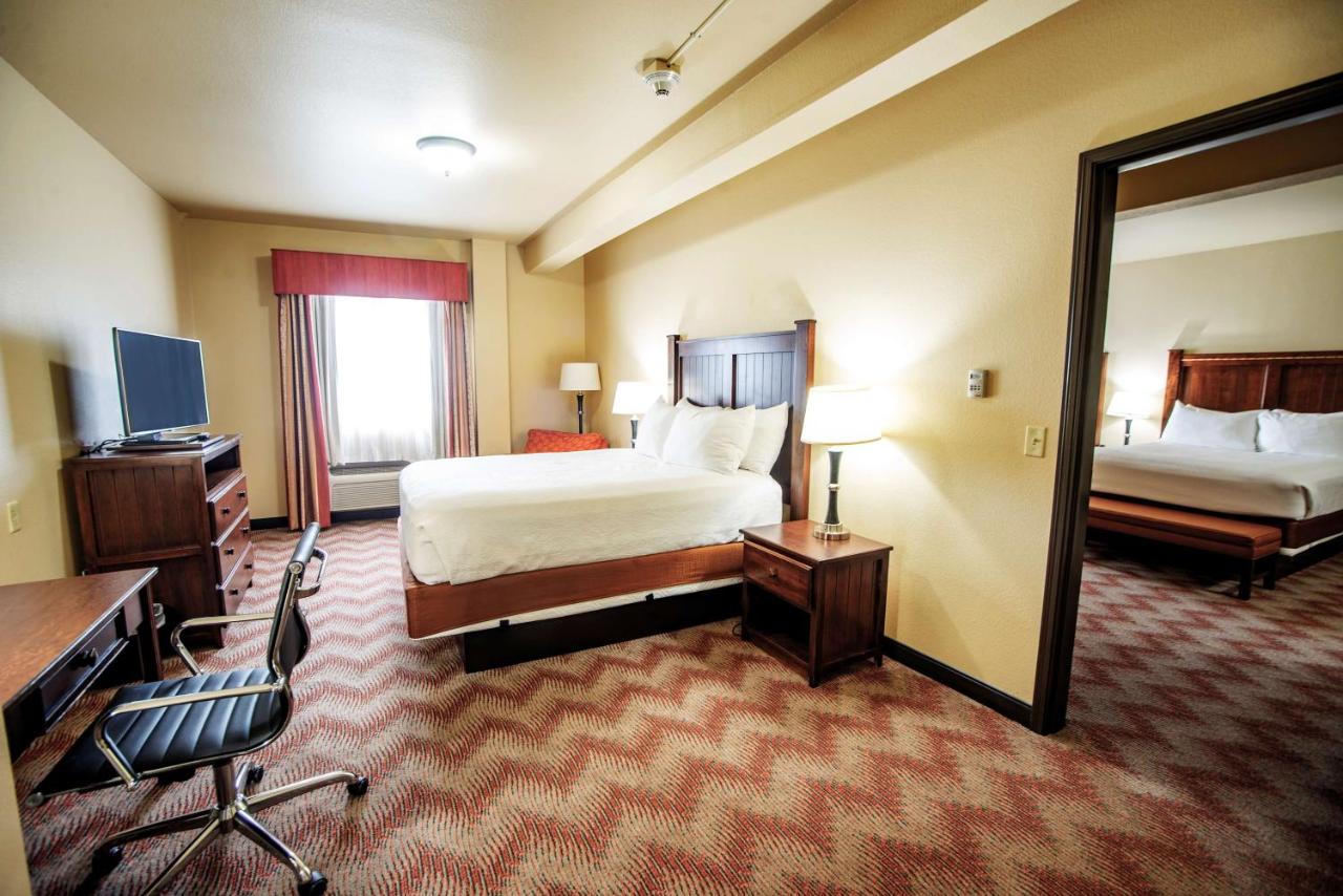  | Best Western Plus Cimarron Hotel & Suites