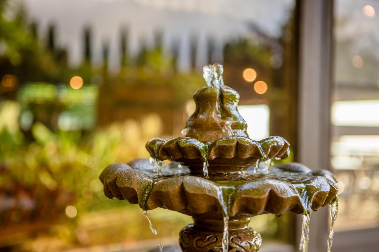 | Kula Lodge
