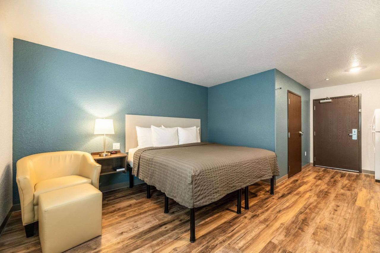 King Room - Accessible/Non-Smoking at WoodSpring Suites Sanford North I-4 Orlando Area