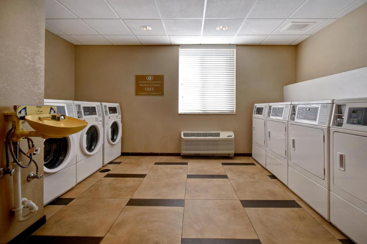 | Candlewood Suites St Clairsville Wheeling Area, an IHG Hotel