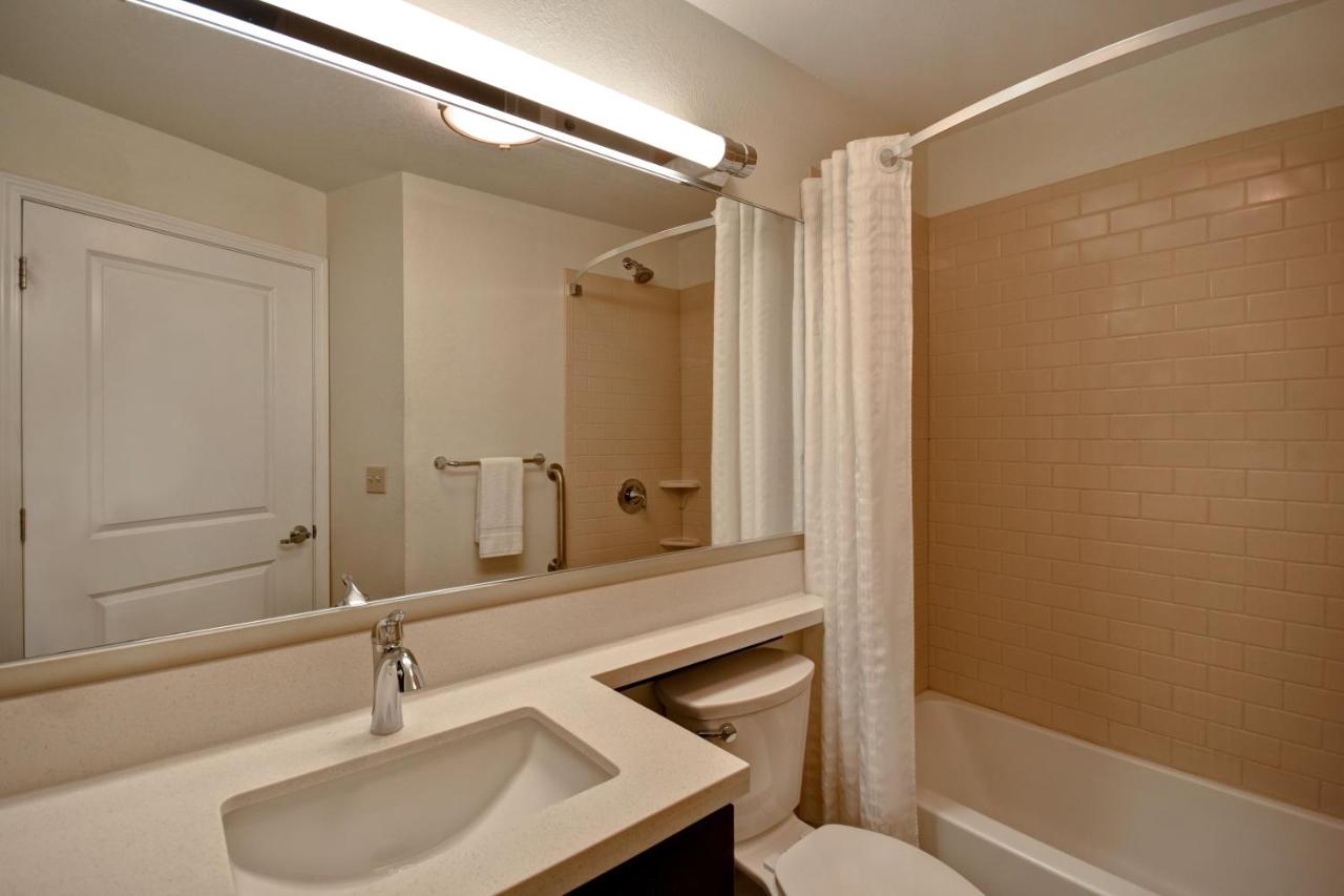 | Candlewood Suites St Clairsville Wheeling Area, an IHG Hotel
