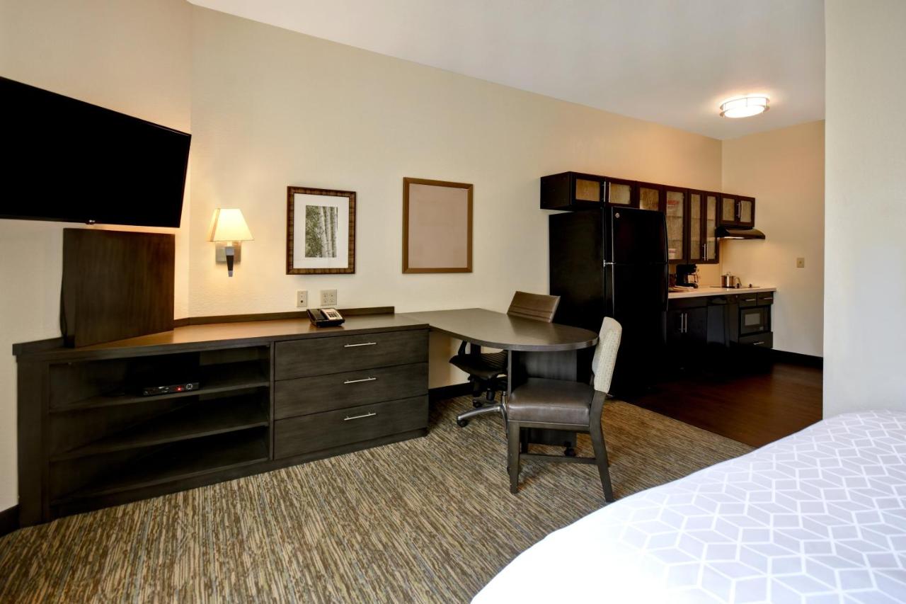 | Candlewood Suites St Clairsville Wheeling Area, an IHG Hotel