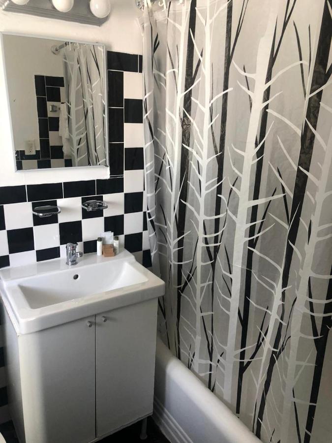 Standard Twin Room (Fully Renovated) at Notebook Miami Beach